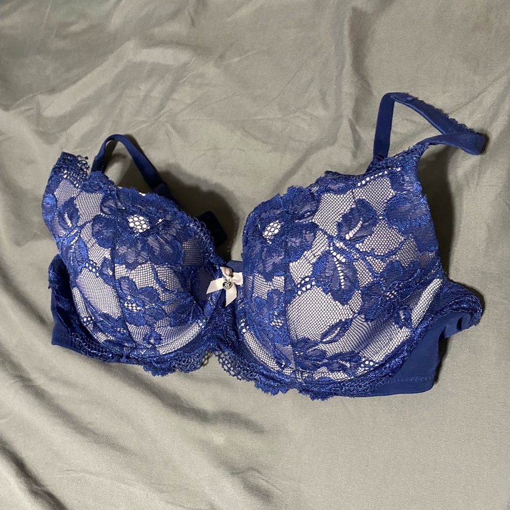 36C Victoria Secret blue lace bra